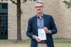 Prof. Dr. Klaus Große Kracht bei der Buchvorstellung in Münster  © Bistum Münster